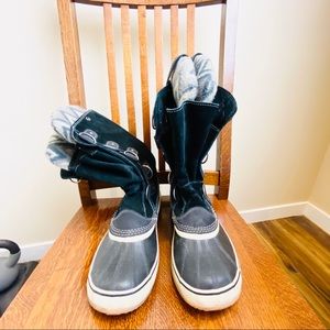 Sorel women’s size 12 boots No shoe laces